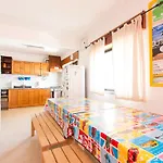 Hostel Baleal Surf Camp - 1 *