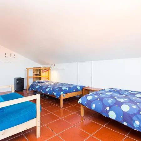 Baleal Surf Camp - 1 * פניש