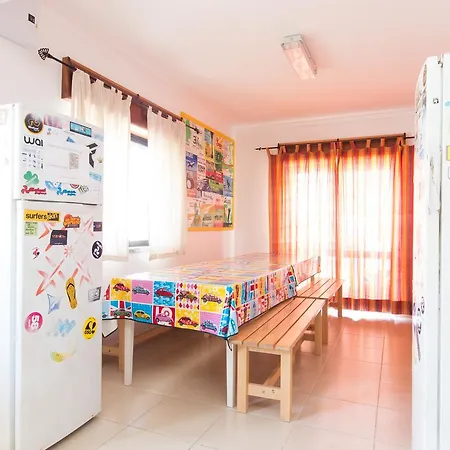 Baleal Surf Camp - 1 * פניש