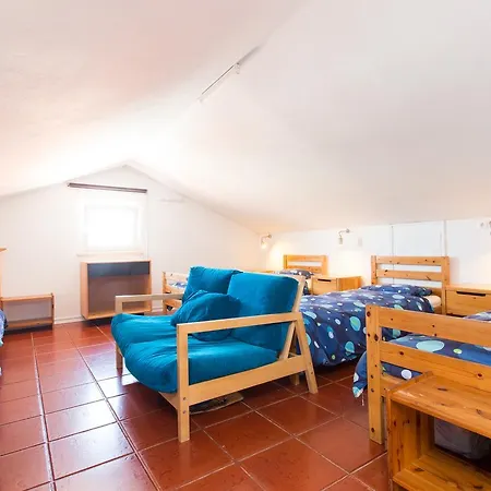 Baleal Surf Camp - 1 * פניש