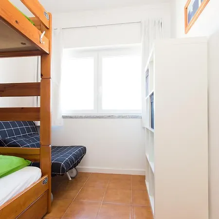Baleal Surf Camp - 1 * Peniche