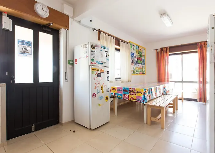 Vandrerhjem Baleal Surf Camp - 1 *