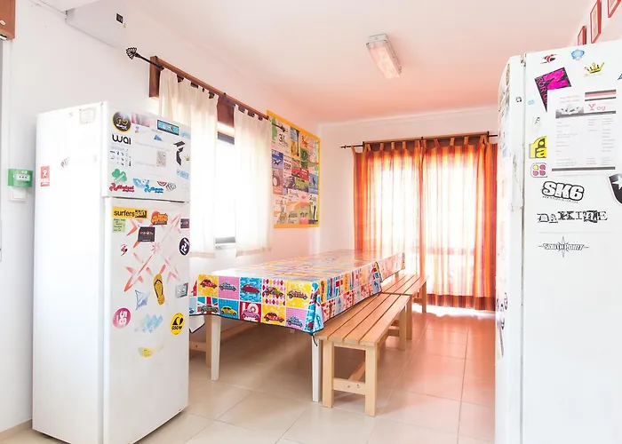 Baleal Surf Camp - 1 * Peniche